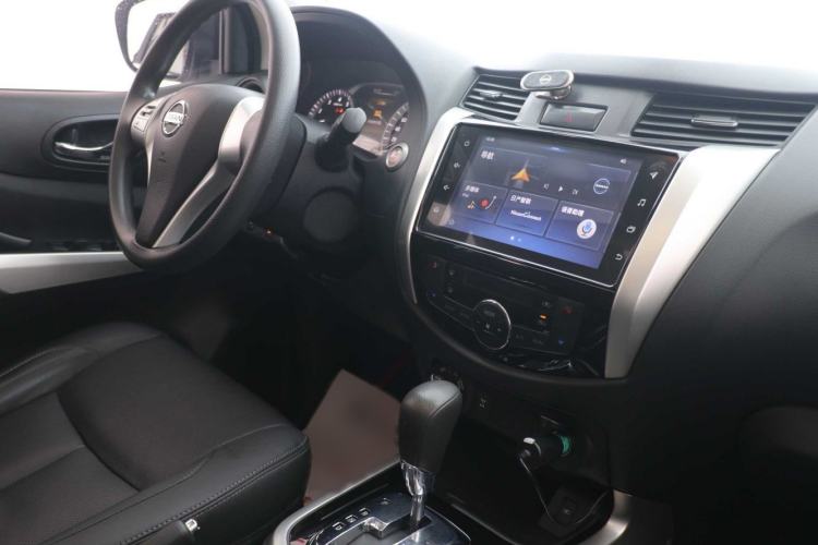 Used Nissan Terra 2020 2.5L XL Upper 4WD Automatic Four-Wheel Drive Luxury Edition Interior 3