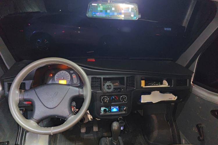 Used Wuling Zhiguang 2020 1.2L Practical Model China VI LSI
