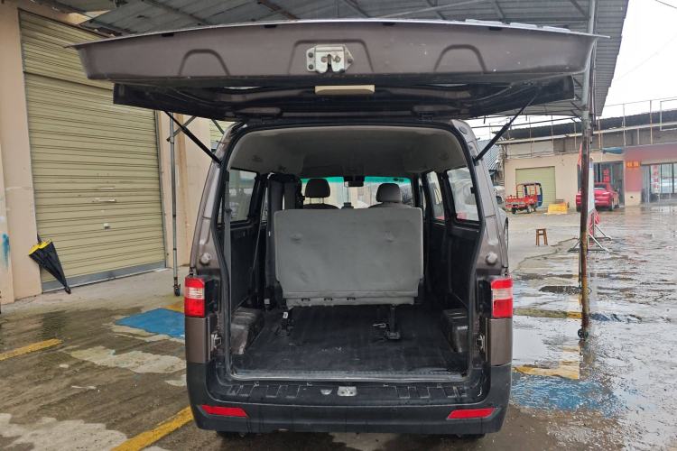 Used Jinbei Hiace X30 2021 1.5L Standard Model Central Air Conditioning EPS Version Bus China VI Emission Standard SWC15M