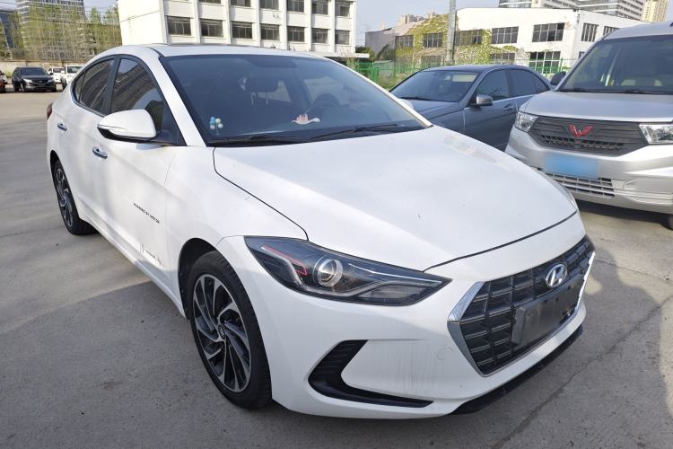 Used Hyundai Elantra (6th Generation / Lingdong) 2020 1.5L CVT Smart & Stylish – Elite Version Front Right 45 Deg