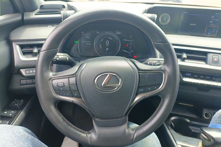 Used Lexus UX 2020 260h Explore-Cool Edition
