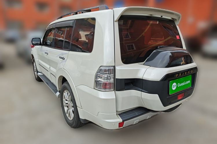 Used Mitsubishi Pajero 