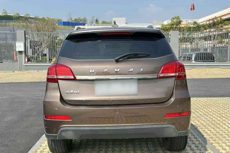Used Haval H2 2018 Chuanxiang Edition Red Badge 1.5T Dual-Clutch Two-Wheel Drive Fashionable Model