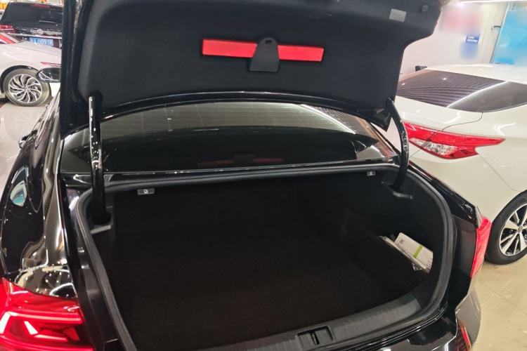 Used Volkswagen Magotan 2020 330TSI DSG Luxury Edition Trunk