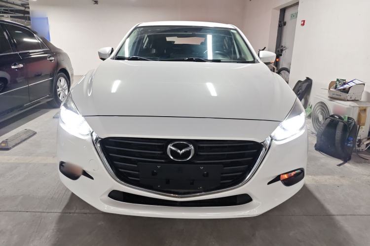 Used Mazda 3 Axela 2017 Hatchback 1.5L Automatic Comfort Model Emission Standard China V
