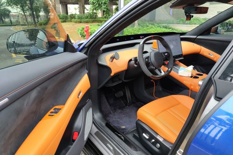 Used Xiaomi Auto YU7 2025 Ultra-Long Range High-Performance All-Wheel-Drive Max Edition