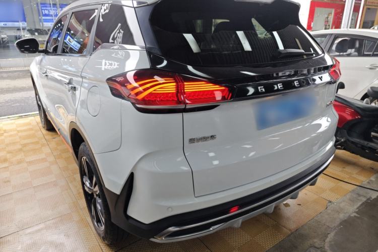 Used Geely Auto Emgrand X7 Sport 2022 Boyue X 1.8TD DCT ZhiZun Edition
