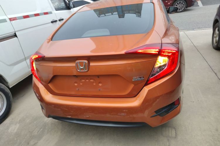 Used Honda Civic 2016 220TURBO CVT Luxury Edition
