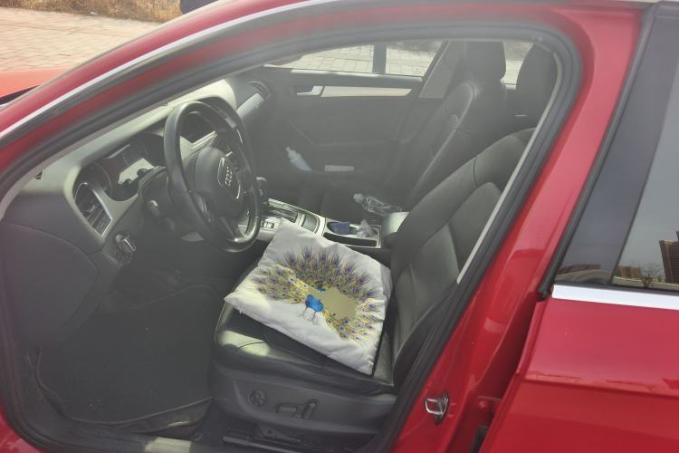 Used Audi A4L 2012 2.0 TFSI automatic standard version