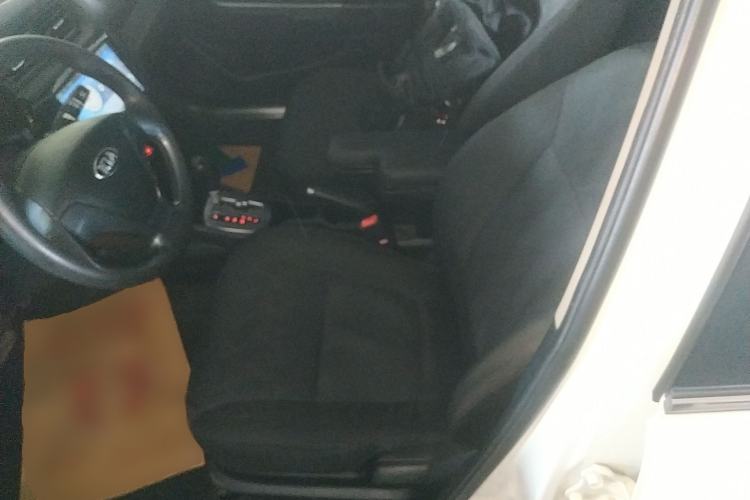 Used Kia K2 2015 Sedan 1.4L Automatic GLS