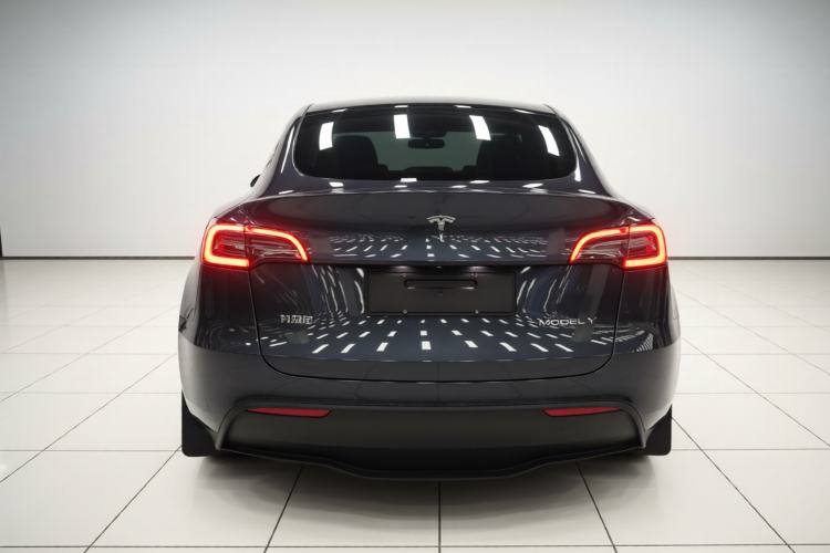 Used Tesla Model Y 2023 Long-Range All-Wheel-Drive Version Rear