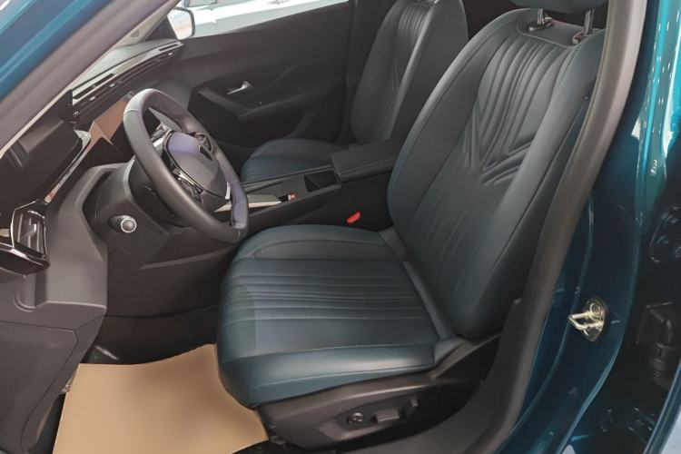 Used Peugeot 408X 2023 Charm Version