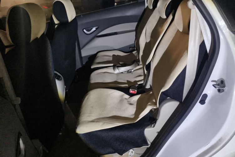 Used JAC Group Refine M2 2013 1.5L Manual Comfort Model 5 Seats