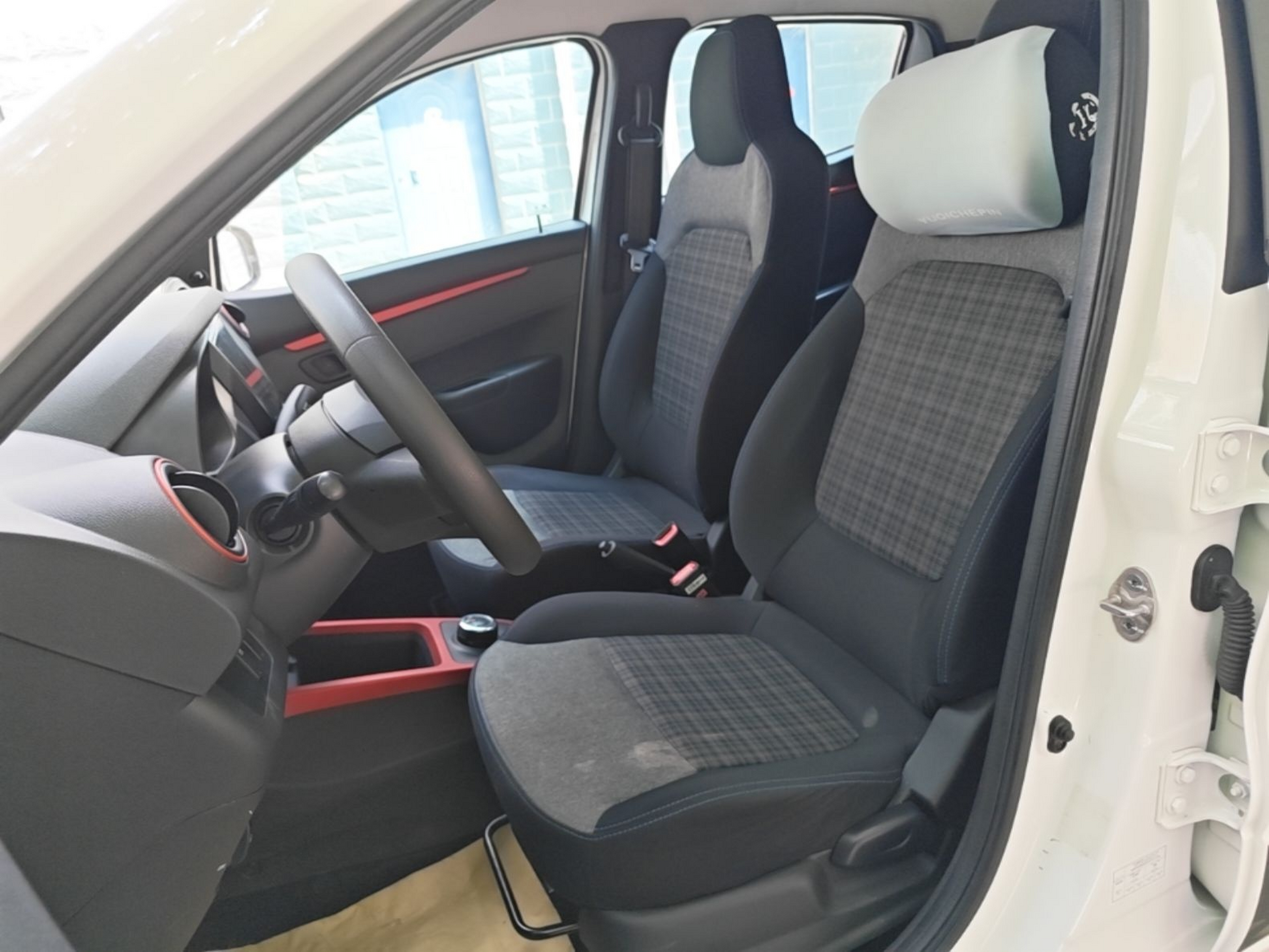 Interior delantero