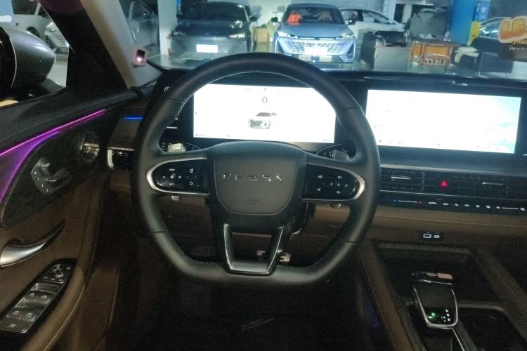 Used Chery Arrizo 8 2025 2.0T Automatic Yu+
