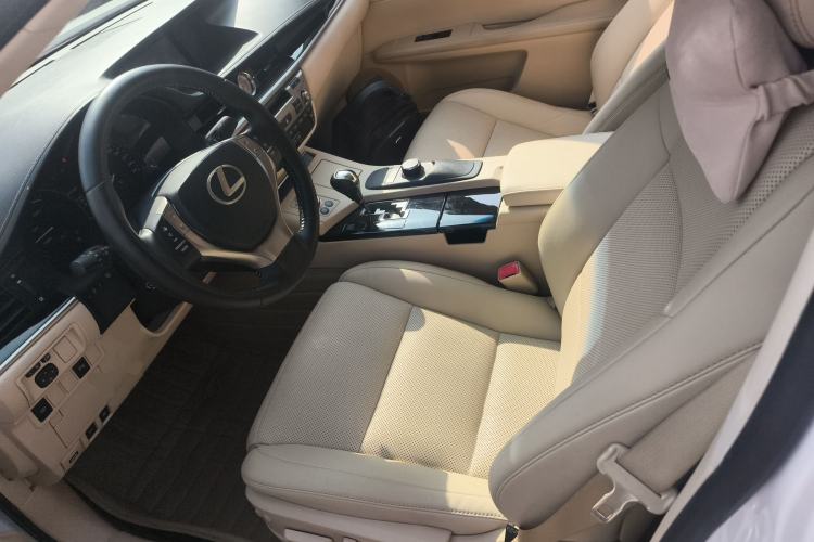 Used Lexus ES 2014 300h Elite Edition