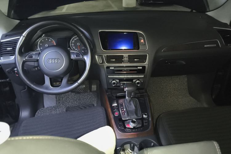 Used Audi Q5 2016 40 TFSI Comfort Model