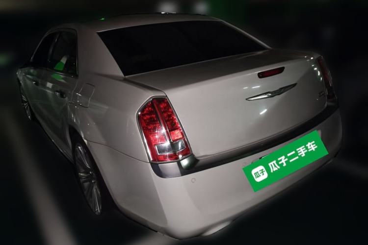 Used Chrysler 300C 2014 3.0L Excellence Edition
