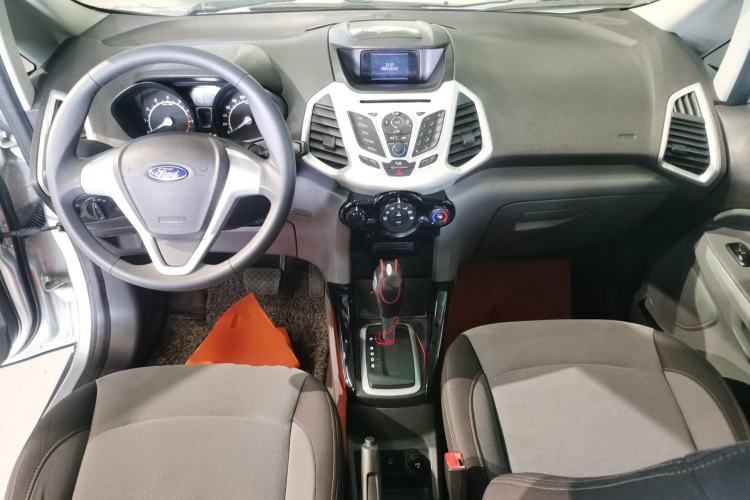 Used Ford EcoSport 2013 1.5L Automatic Fashion Model Center Console