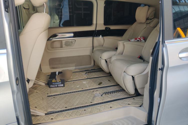 Used Mercedes-Benz V-Class 2016 V 260 L Prestige Extended Edition