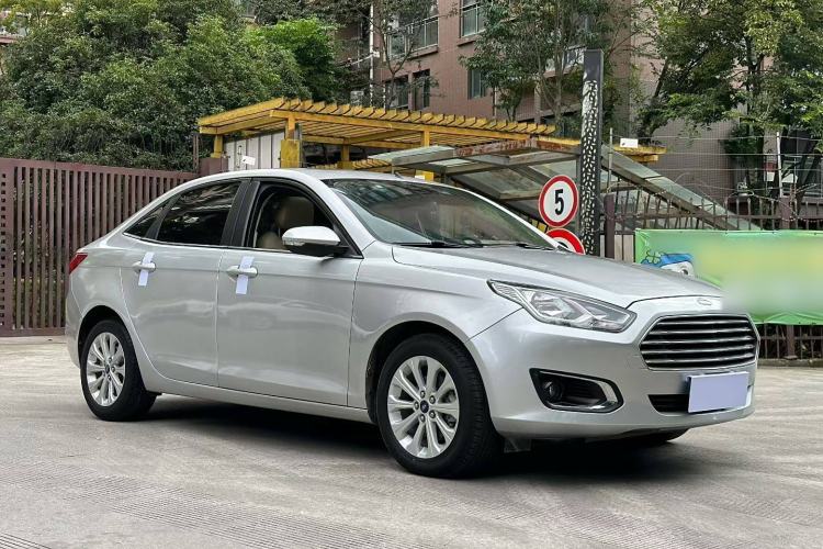 Used Ford Escort 2015 1.5L Automatic Fashion Model