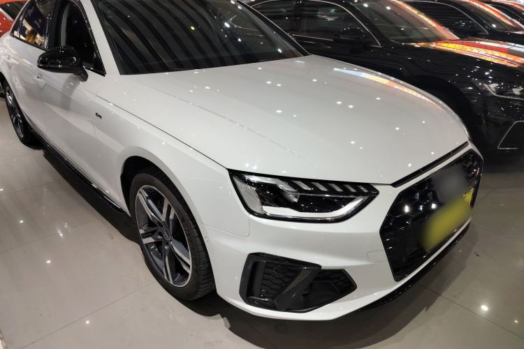 Used Audi A4L 2022 40 TFSI Luxury Dynamic Model