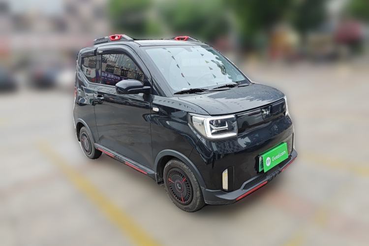Used Wuling Hongguang MINIEV 2022 GAMEBOY 300km Enthusiast Model with Lithium Iron Phosphate Front Right 45 Deg