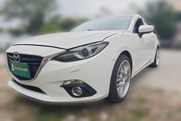 Used Mazda 3 Axela 2014 Hatchback 2.0L Automatic Flagship Model