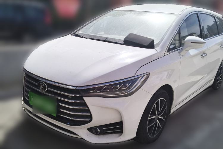 Used BYD Song MAX 2018 1.5T Manual Smart Connect Luxury 6-Seater