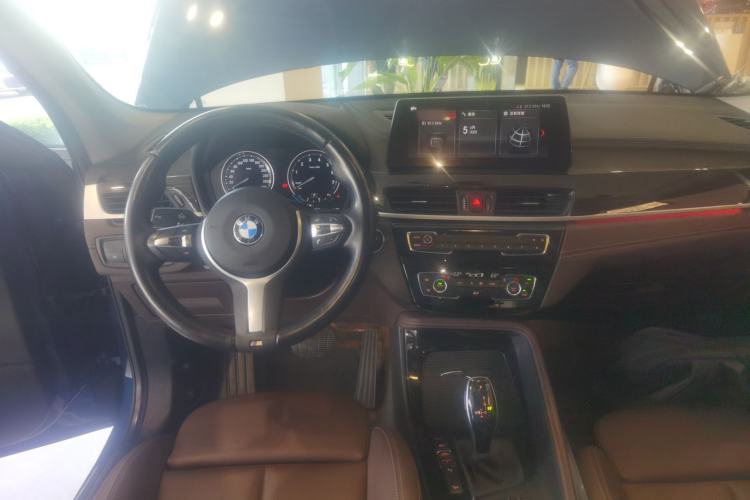Used BMW X1 2022 xDrive25Li Luxury Model Steering Wheel