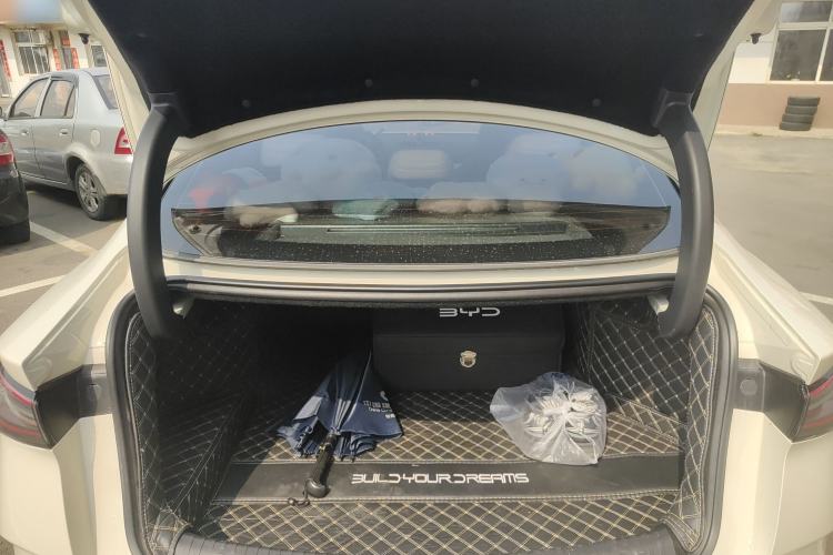 Used BYD Seal 06 New Energy 2024 DM-i 80KM Luxury Model Trunk