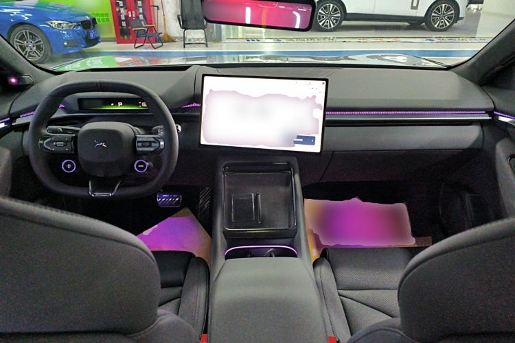 Used XPeng P7 2025 Model—750 All-Wheel-Drive High-Performance Ultra