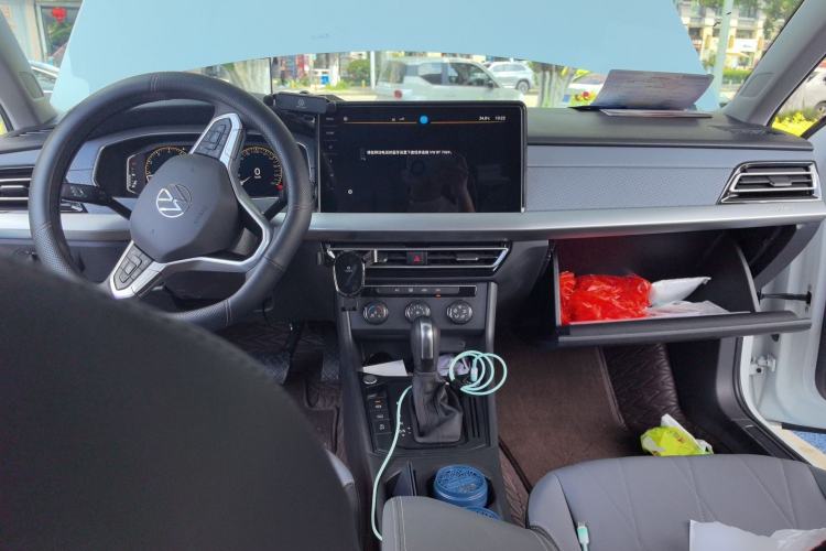 Used Volkswagen Lavida 2024 1.5L Automatic Starry Sky 5 Million Edition Center Console