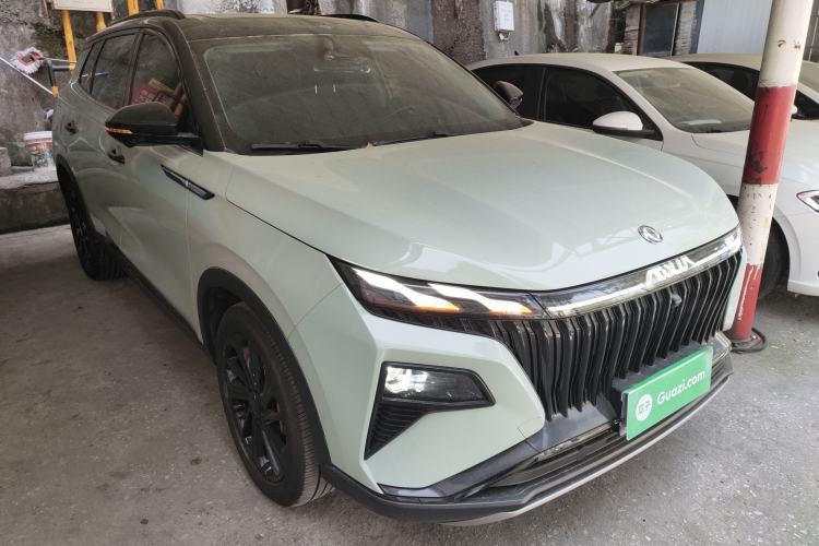 Used Dongfeng Aeolus Huge 2022 Mach Dual-Motor 1.5T MHD Dare-to-Dream Edition Front Right 45 Deg