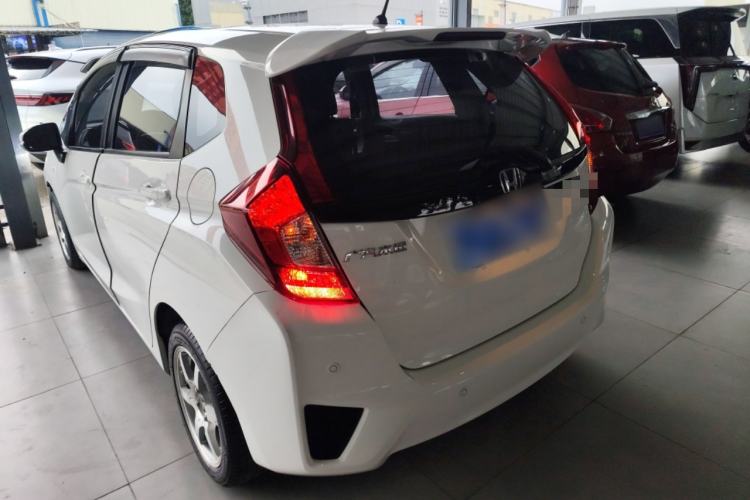 Used Honda Fit 2016 1.5L LXS CVT Comfort Sunroof Version
