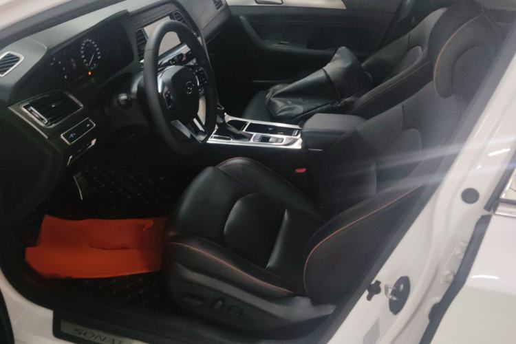 Used Hyundai Sonata 2015 1.6T DLX Prestige Model Left Front Seat