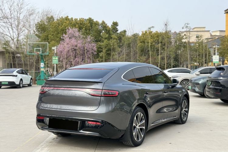 Used Hima Luxeed R7 2024 All-Electric 802 km Max