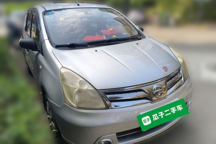 Used Nissan Livina 2010 Jingyue Edition 1.6L Automatic All-in-One Model Front Right 45 Deg