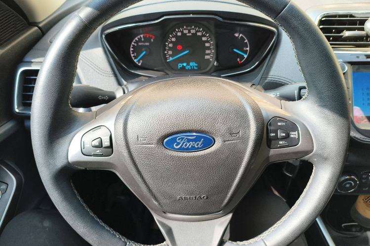 Used Ford Escort 2017 Happiness Edition 1.5L Automatic Fashion Version Steering Wheel