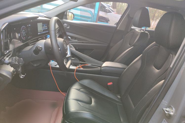 Used Hyundai Elantra 2021 1.5L CVT GLX Elite Edition Left Front Seat