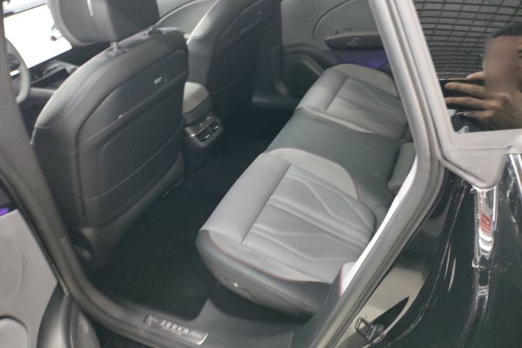 Used Zeekr 007 2025 Four-Wheel Drive Intelligent Driving Version 75 kWh
