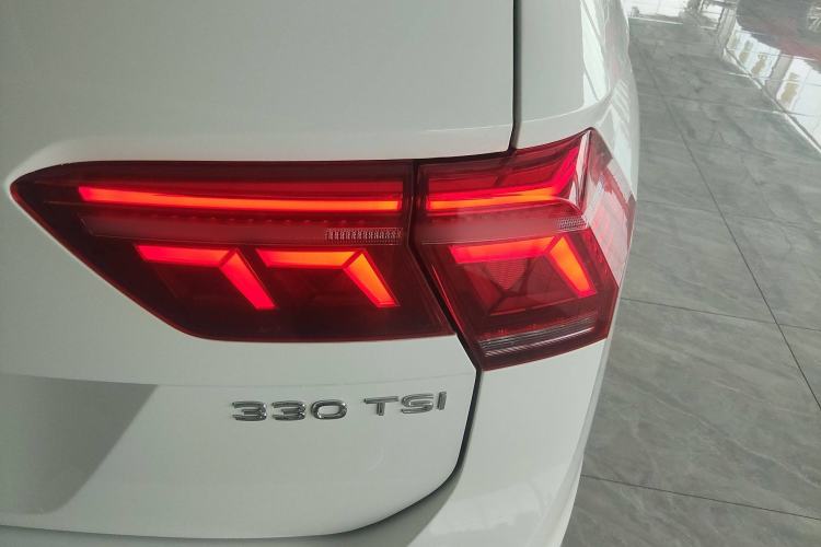 Used Volkswagen Tiguan L 2022 330TSI Automatic Two-Wheel Drive R-Line Enhanced Edition