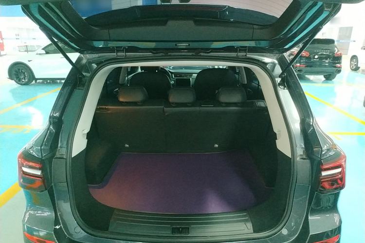 Used Roewe RX5 2023 PLUS 330TGI Automatic Trendsetting Smart Edition Trunk