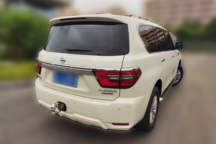 Used Nissan Patrol 2018 4.0L LinkedIn Edition