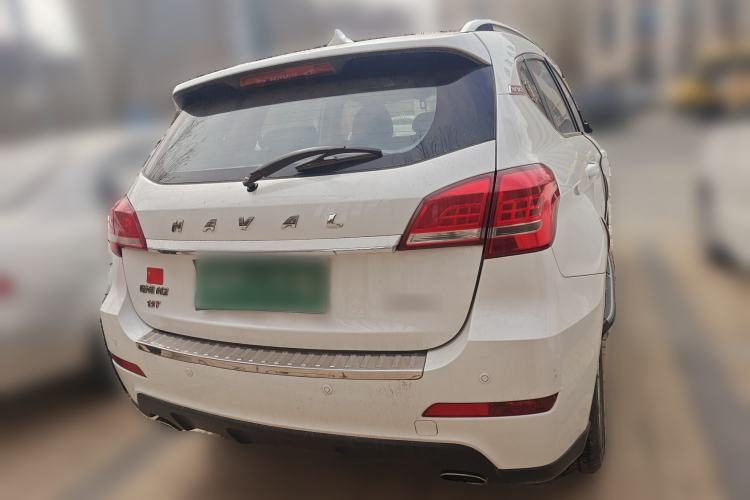 Used Haval H2 2016 Red-Label 1.5T Manual Two-Wheel Drive Luxury Model