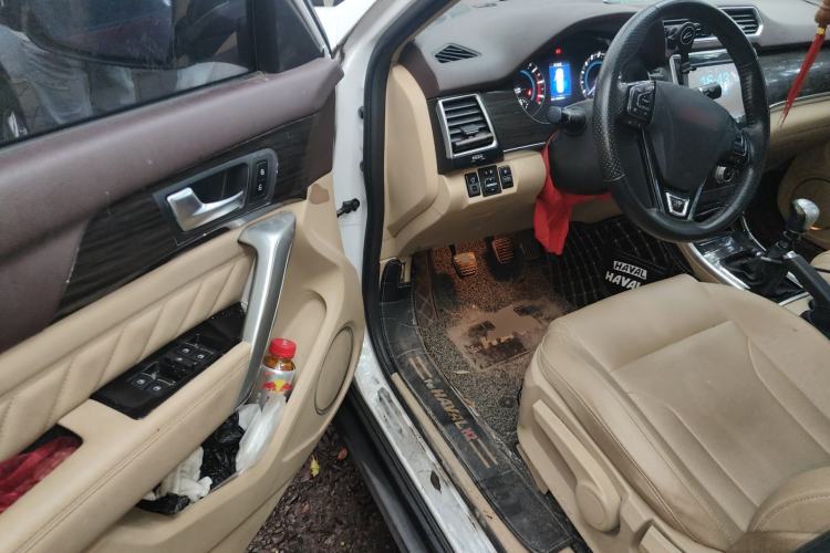 Used Haval H2 2014 1.5T Manual Two-Wheel Drive Elite Edition Driver Seat