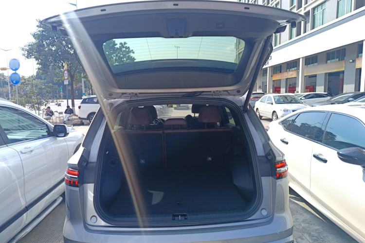 Used Geely Auto Monjaro L 2021 2.0TD DCT EVO Two-Wheel Drive Prestige Version
