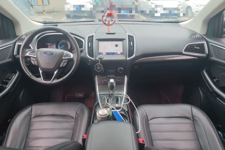 Used Ford Edge 2018 EcoBoost 245 Two-Wheel-Drive Titanium 7-Seater China VI Standard Center Console