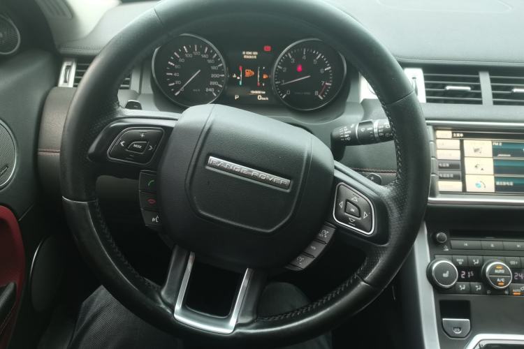 Used Land Rover Range Evoque 2014 2.0T 5-Door Ignite Edition Steering Wheel