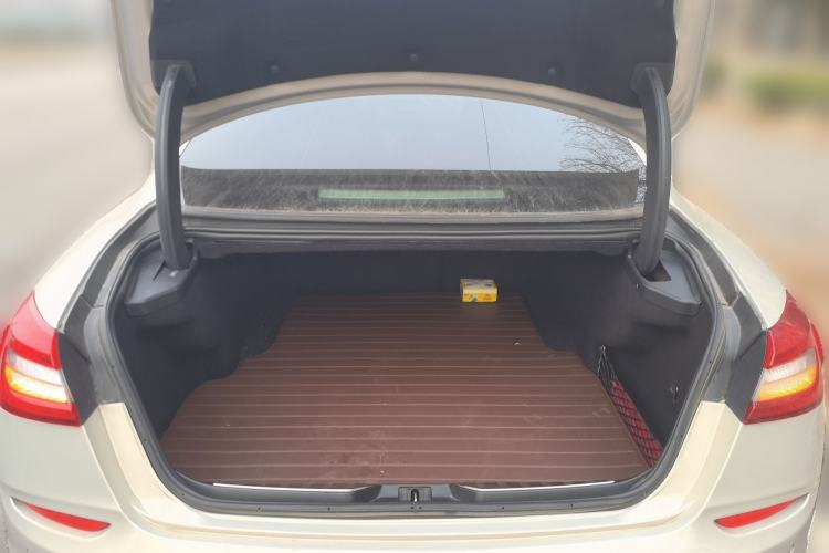 Used Maserati President 2013 3.0T Standard Model Trunk